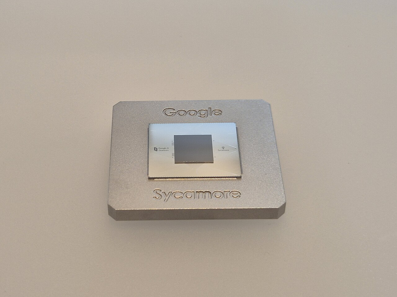 Google Sycamore quantum chip on display at the Deutsches Museum Munich, a 53-qubit superconducting processor